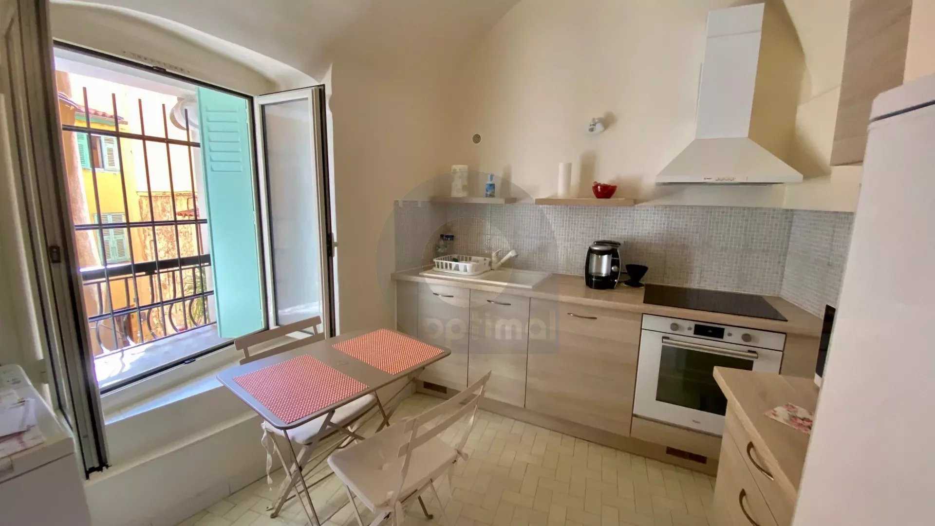 Eigentumswohnung im Menton, Provence-Alpes-Côte d'Azur 12040898
