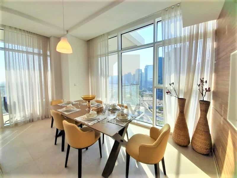 Condominium in Dubai, Dubayy 12041371