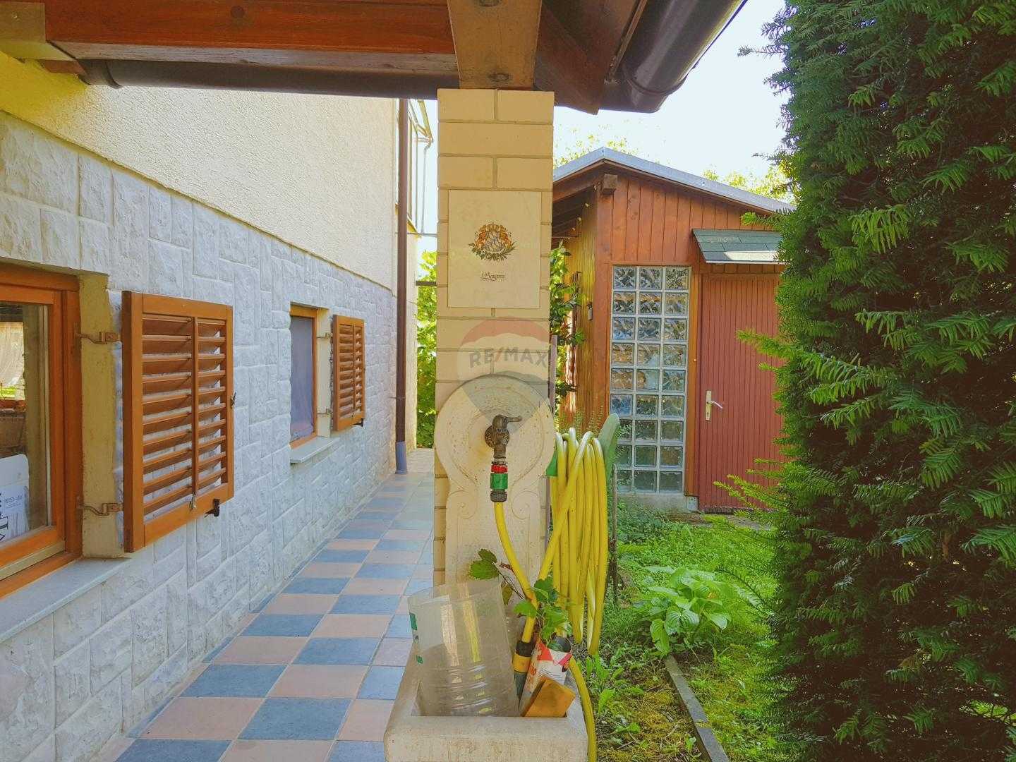 Rumah di Stubicke Toplice, Krapinsko-Zagorska Zupanija 12041699