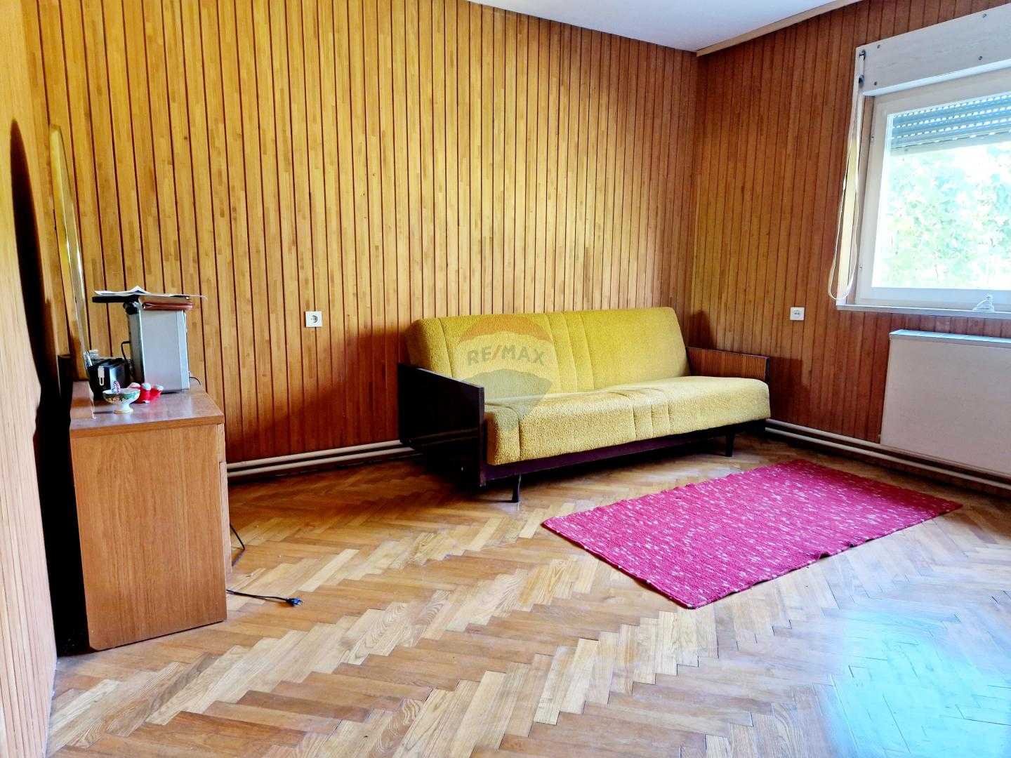 Dom w Sesvete, Grad Zagreb 12041700