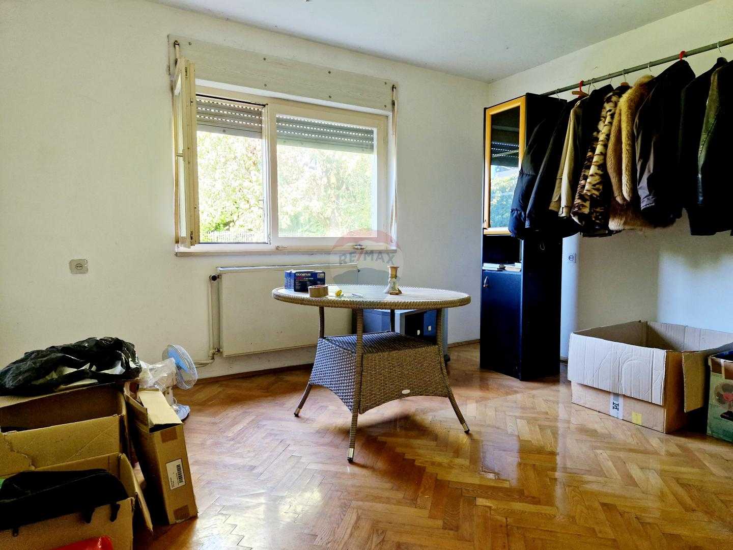 жилой дом в Sesvete, Grad Zagreb 12041700