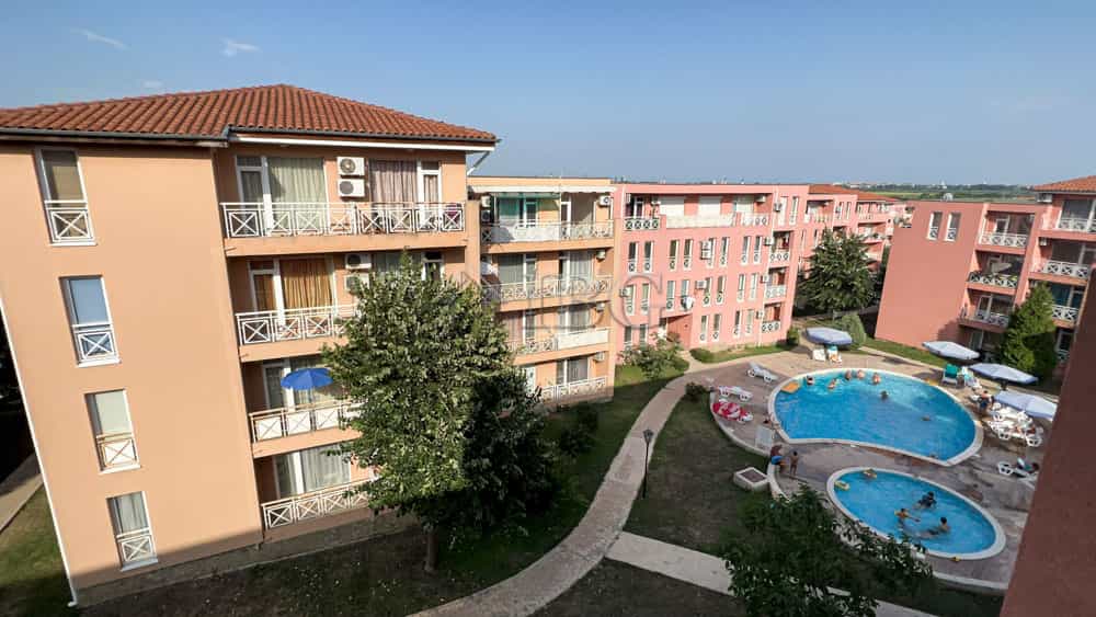 Квартира в Несебр, Бургас 12042329