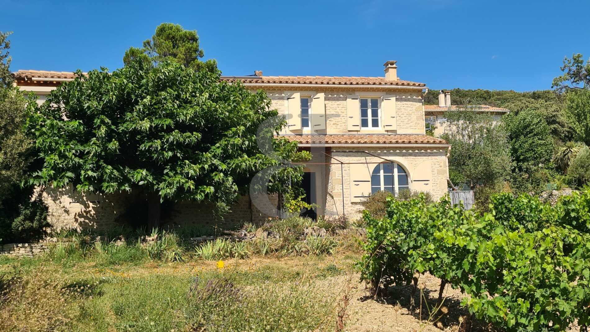 Rumah di Valreas, Provence-Alpes-Cote d'Azur 12042379