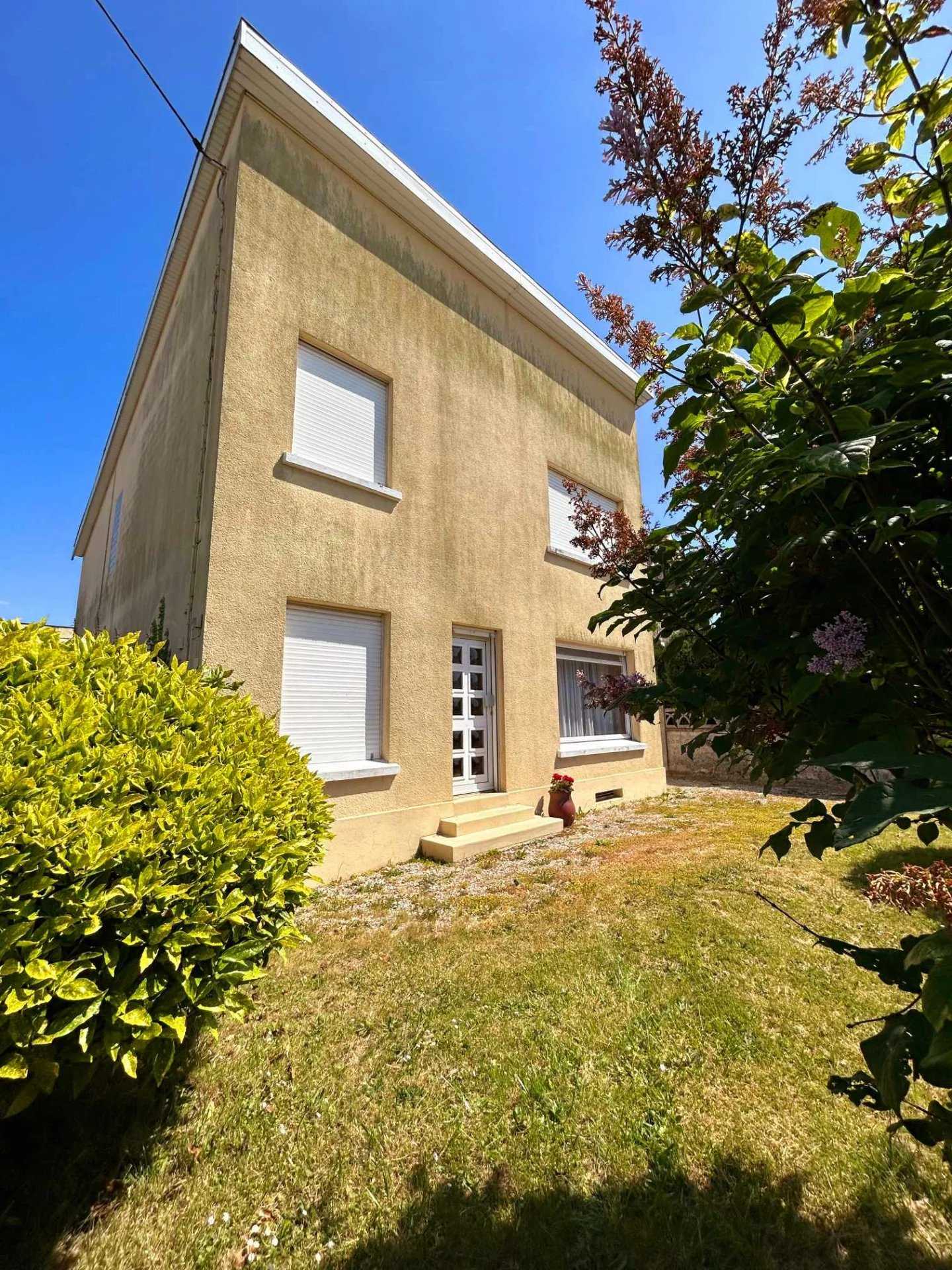 House in Hautmont, Hauts-de-France 12043267