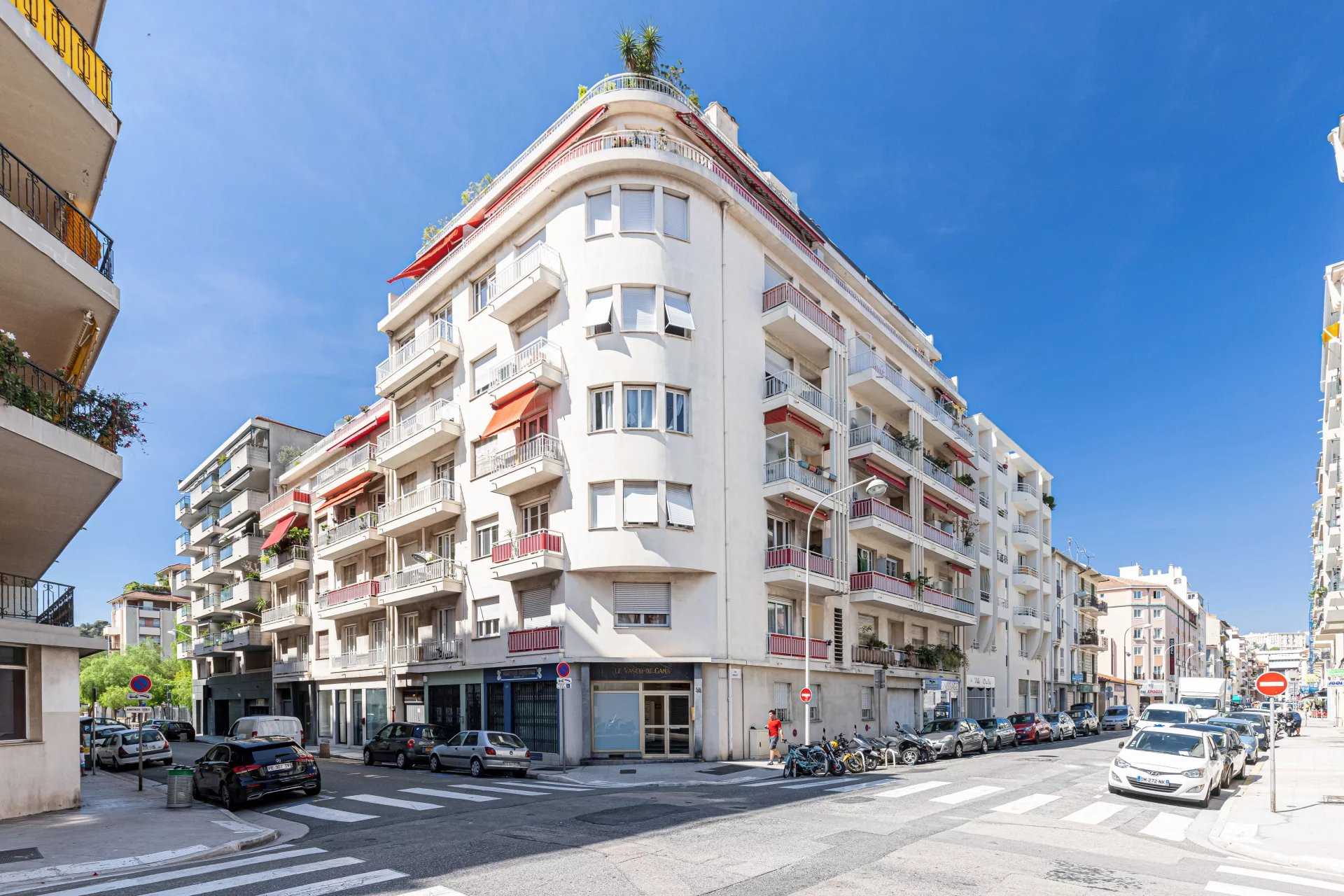 公寓 在 Nice, Alpes-Maritimes 12043279