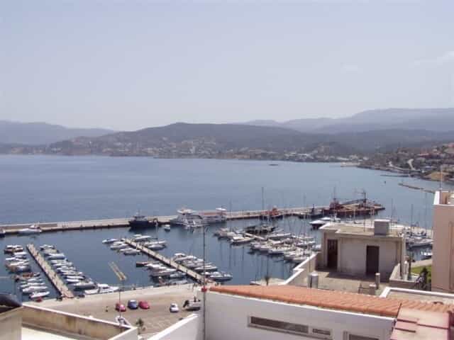 Condominium dans Agios Nikolaos, Kriti 12043511