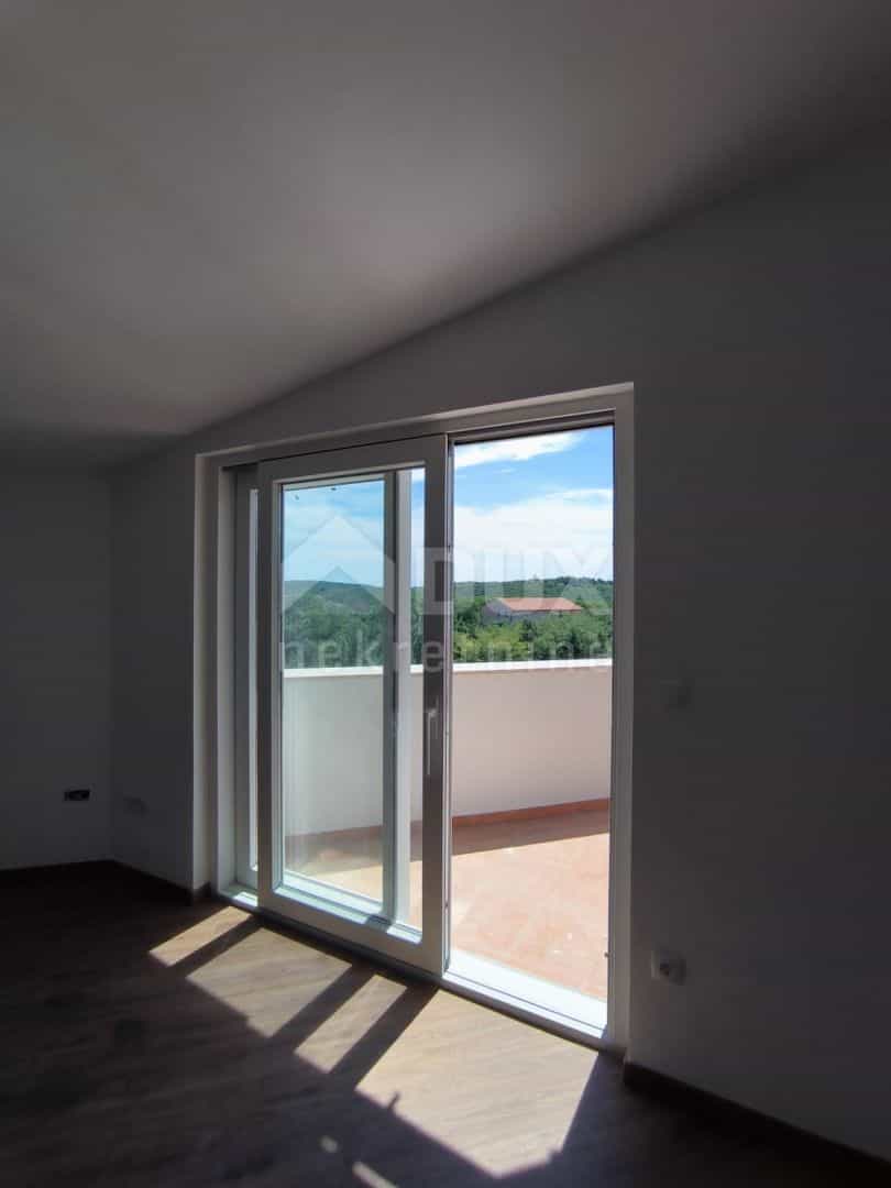 Condominium in Banjole, Istarska Zupanija 12043534