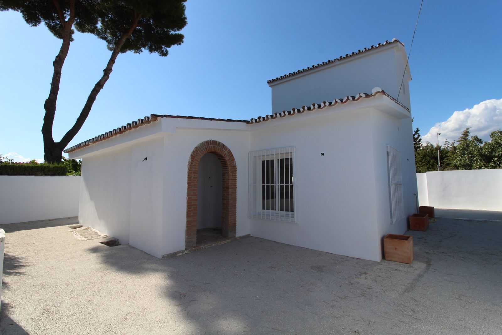 Useita taloja sisään San Pedro de Alcantara, Andalusia 12043696