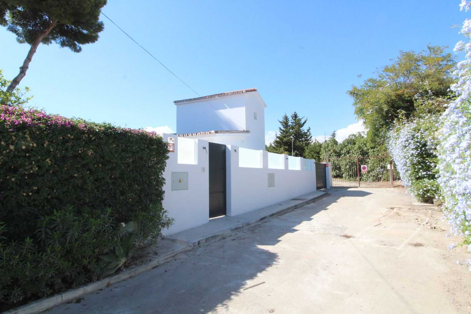 Πολλαπλά Σπίτια σε San Pedro Alcántara, Andalucía 12043696