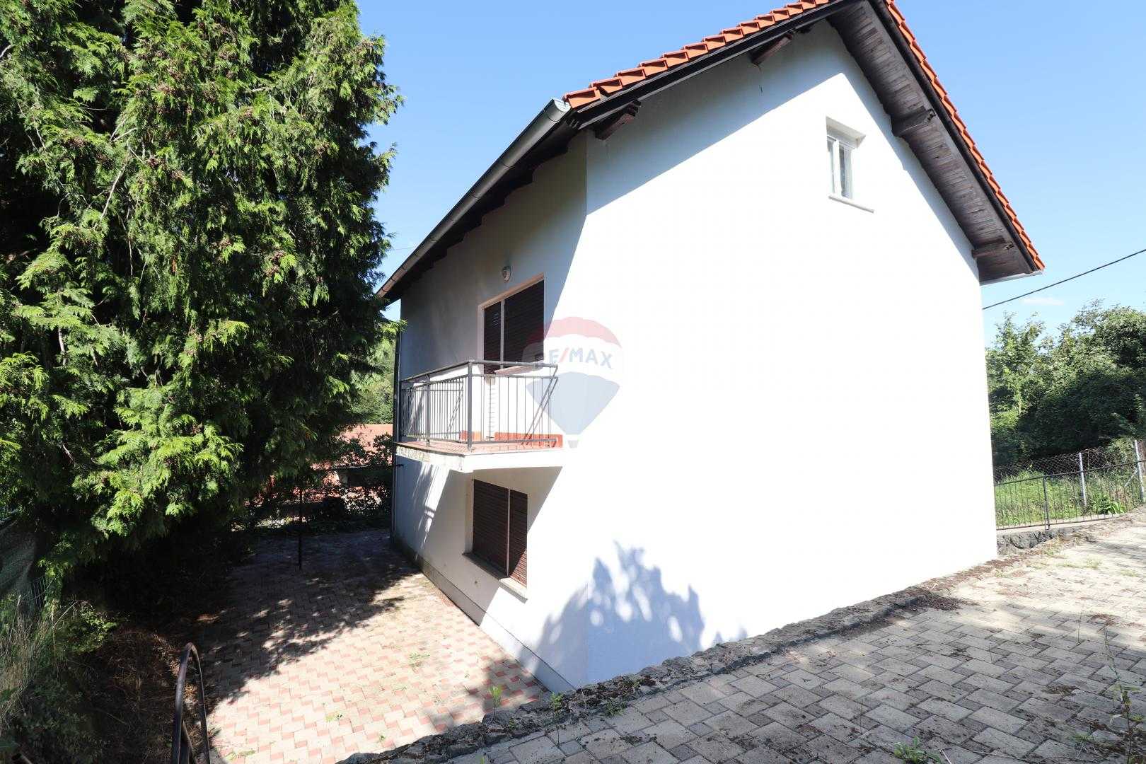 Rumah di Gracani, Zagreb, Lulusan 12044149