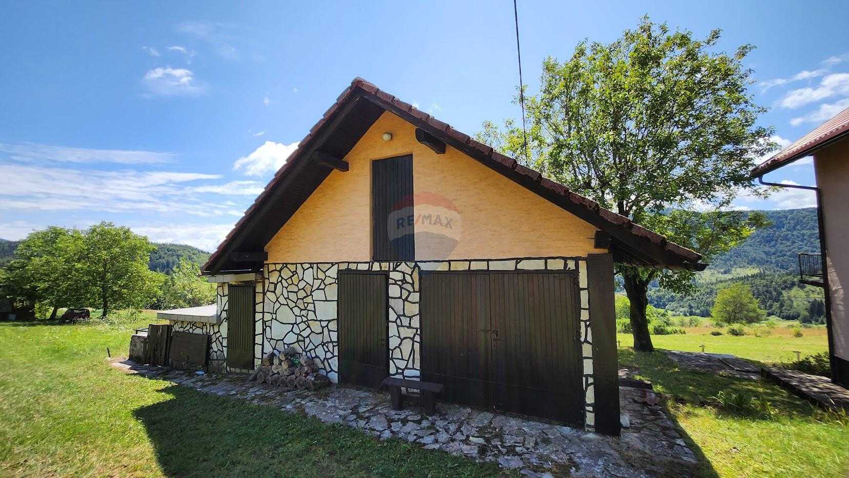 Dom w Brod Moravice, Primorsko-Goranska Zupanija 12044154
