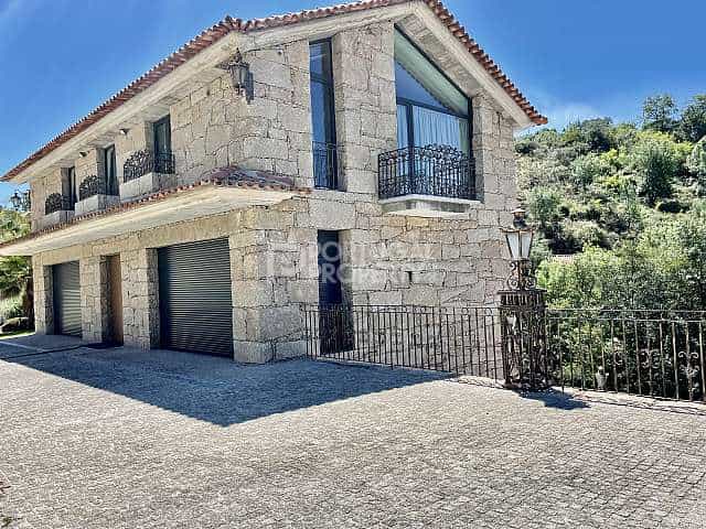 Rumah di Vila Caiz, Pelabuhan 12044663