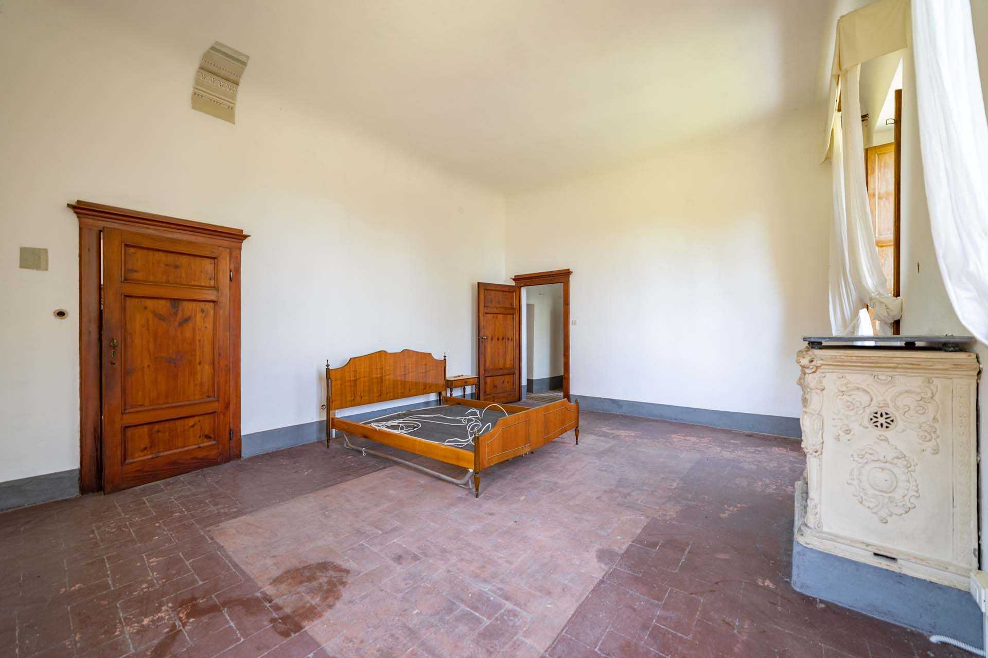 Talo sisään Lucca, Tuscany 12046396