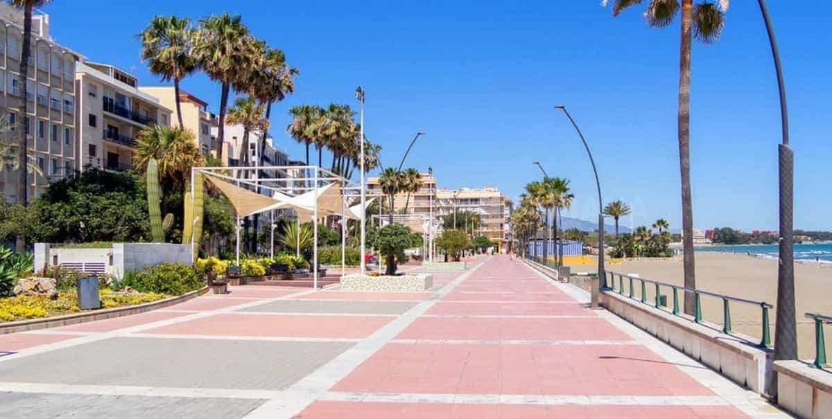 Land in Estepona, Andalusia 12046539
