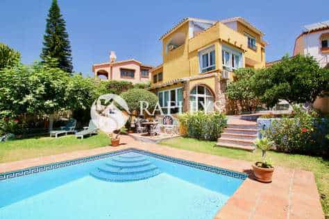 House in Arroyo de la Miel, Andalusia 12047033