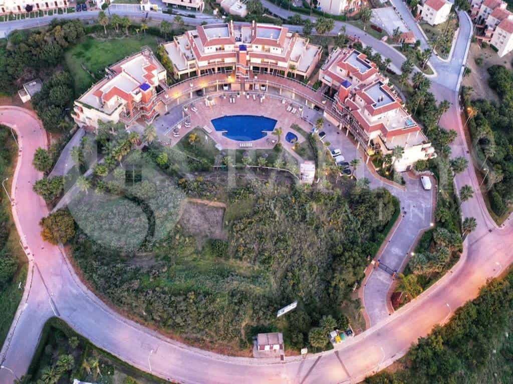 Condominium in Mijas, Andalusia 12047040
