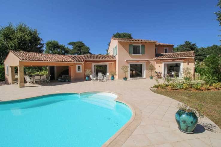 Hus i Callian, Provence-Alpes-Cote d'Azur 12047366