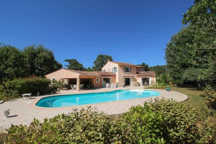 Hus i Callian, Provence-Alpes-Cote d'Azur 12047366
