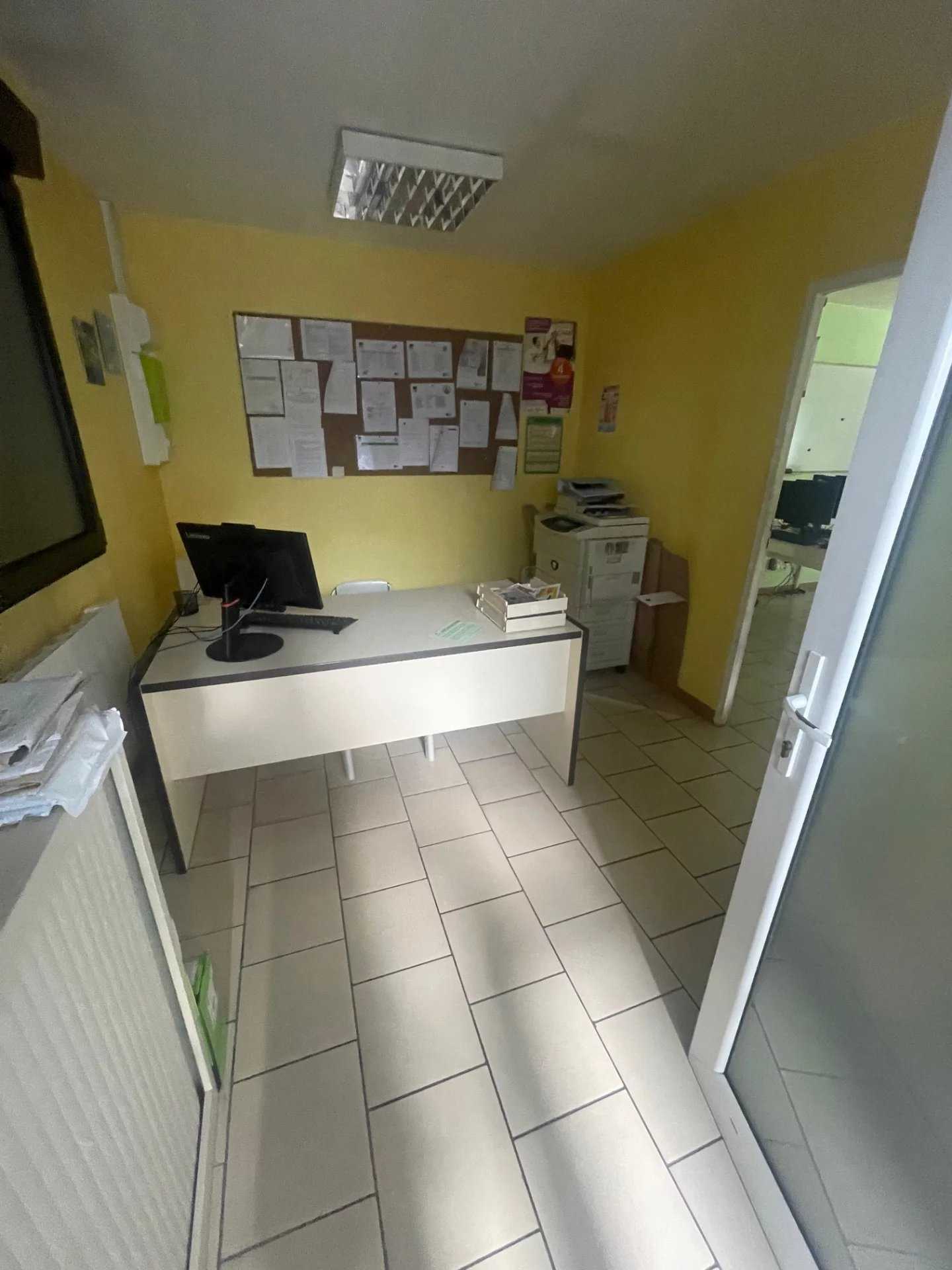 Other in Avesnes-sur-Helpe, Hauts-de-France 12047672