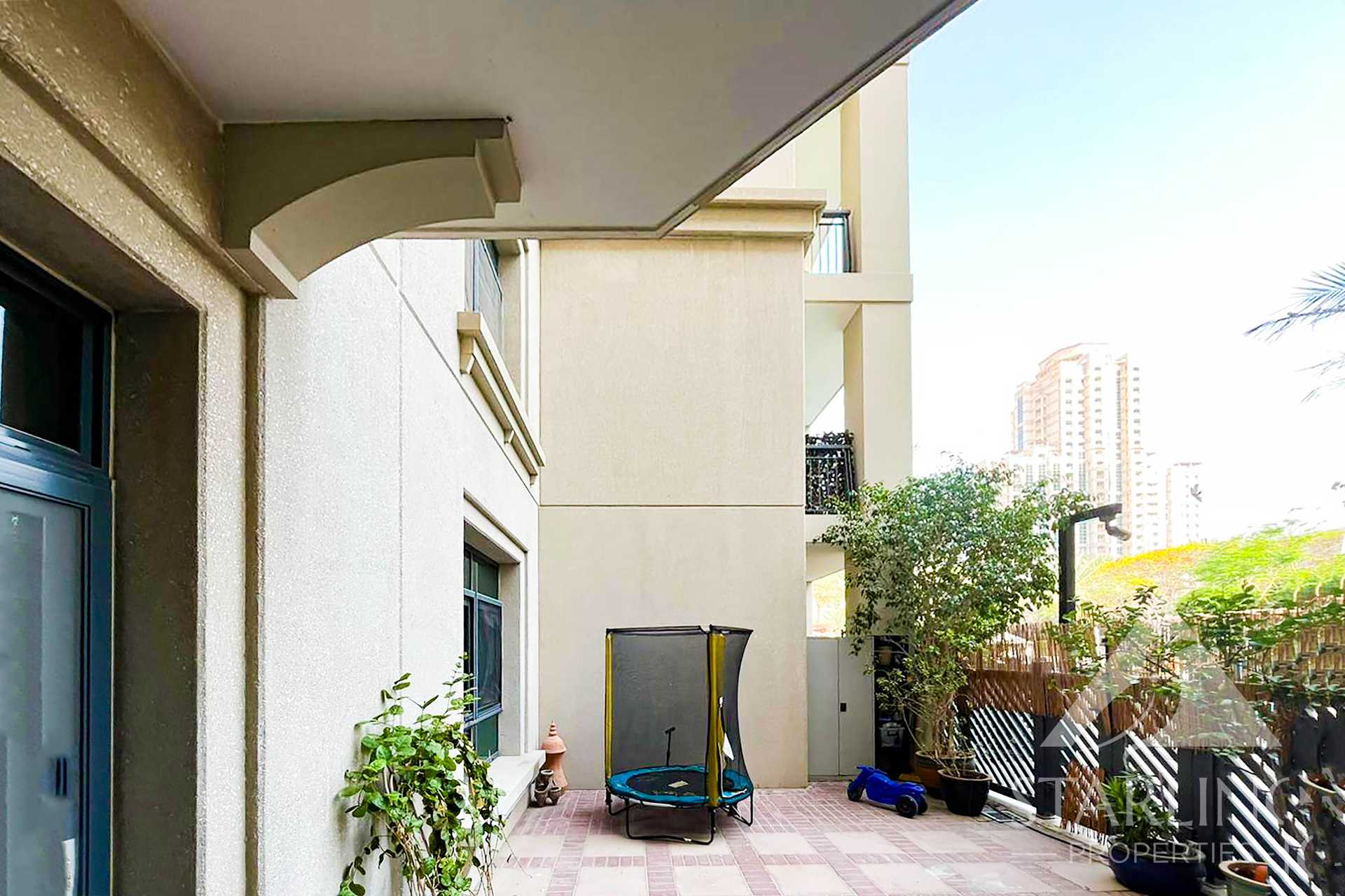 Condominium in Dubai, Dubayy 12047903