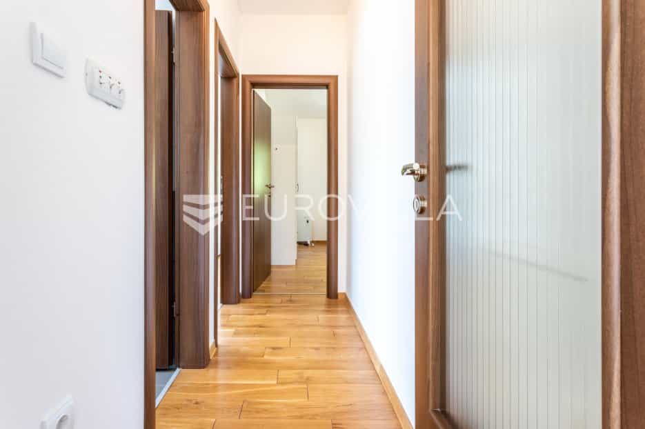 公寓 在 Rogoznica, Šibensko-kninska županija 12048033