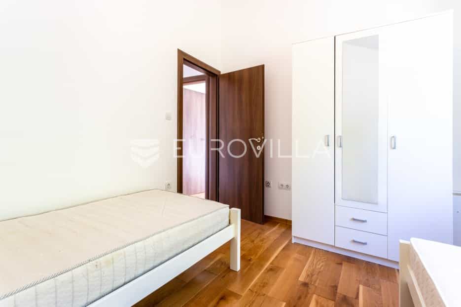 公寓 在 Rogoznica, Šibensko-kninska županija 12048033