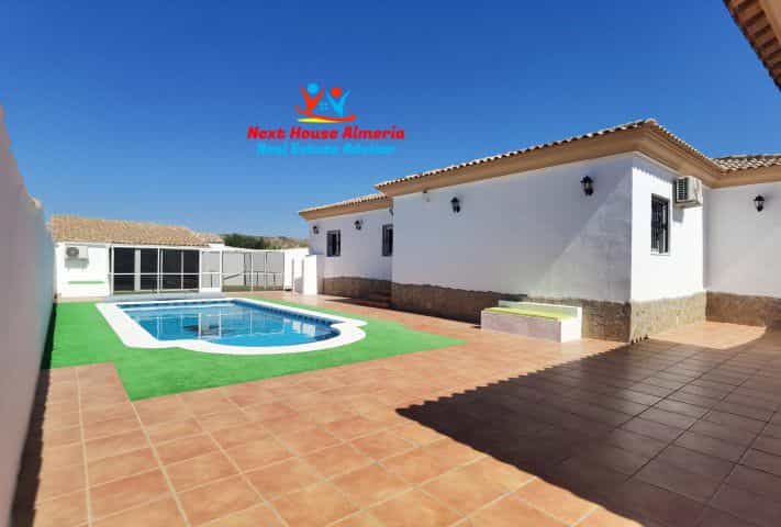 بيت في Albox, Andalusia 12048071