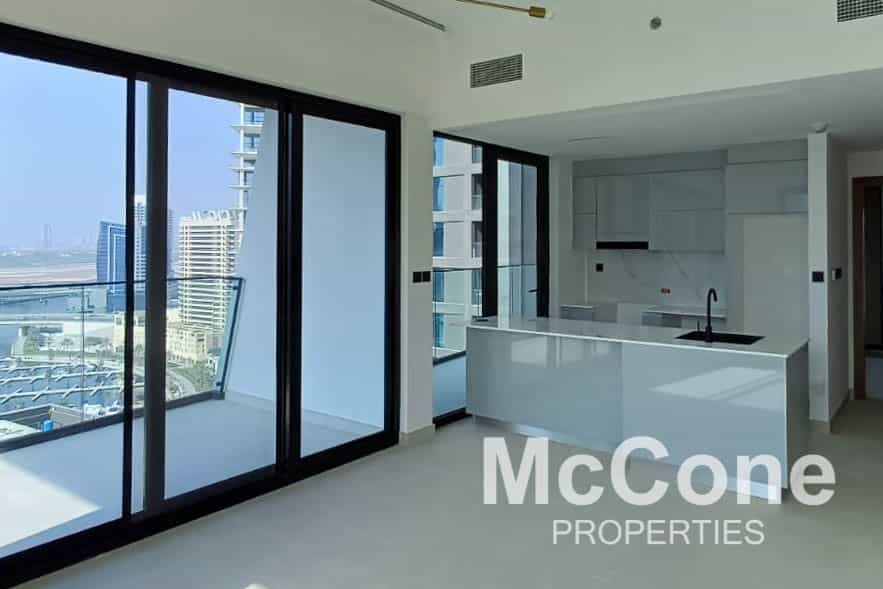 Condominium in Dubai, Dubayy 12048144