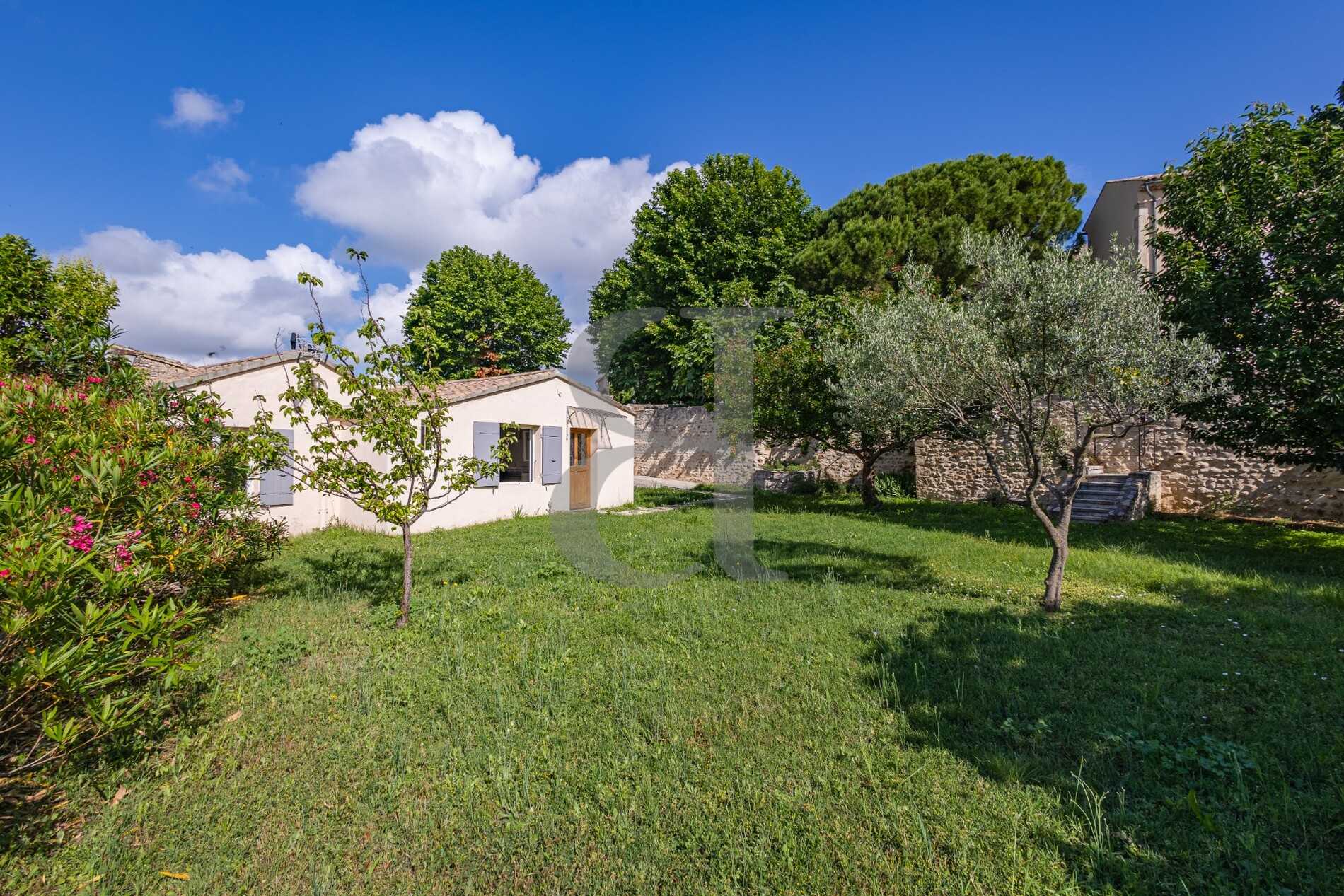 casa no Visan, Provence-Alpes-Côte d'Azur 12049175