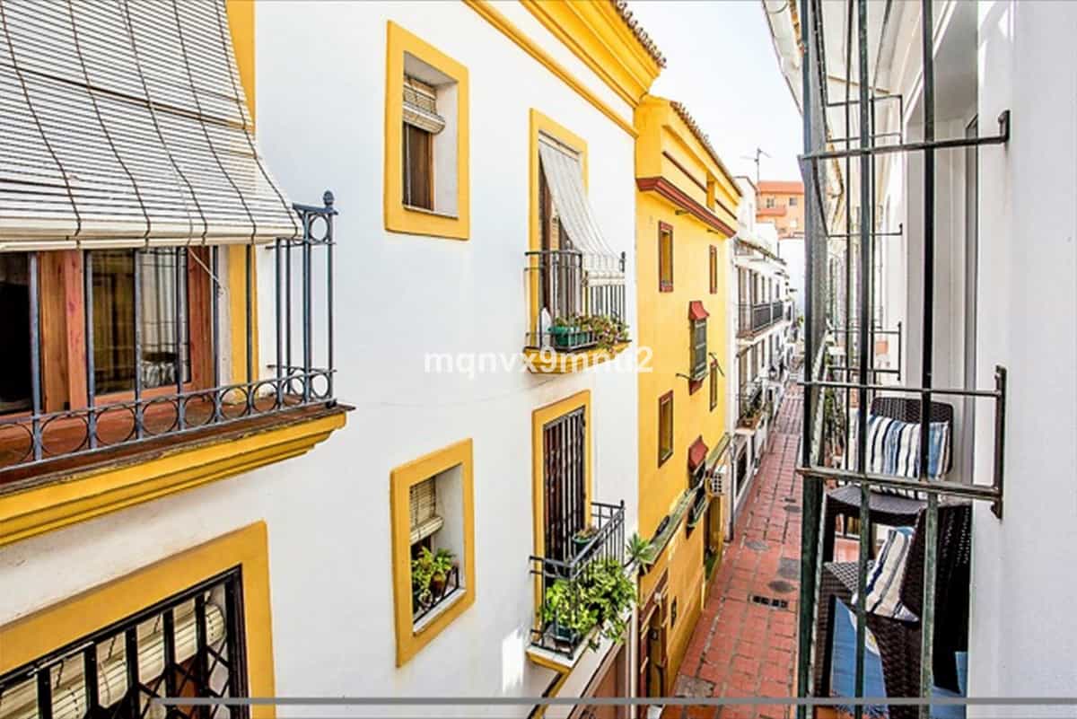 Condominium in Marbella, Andalusia 12049832