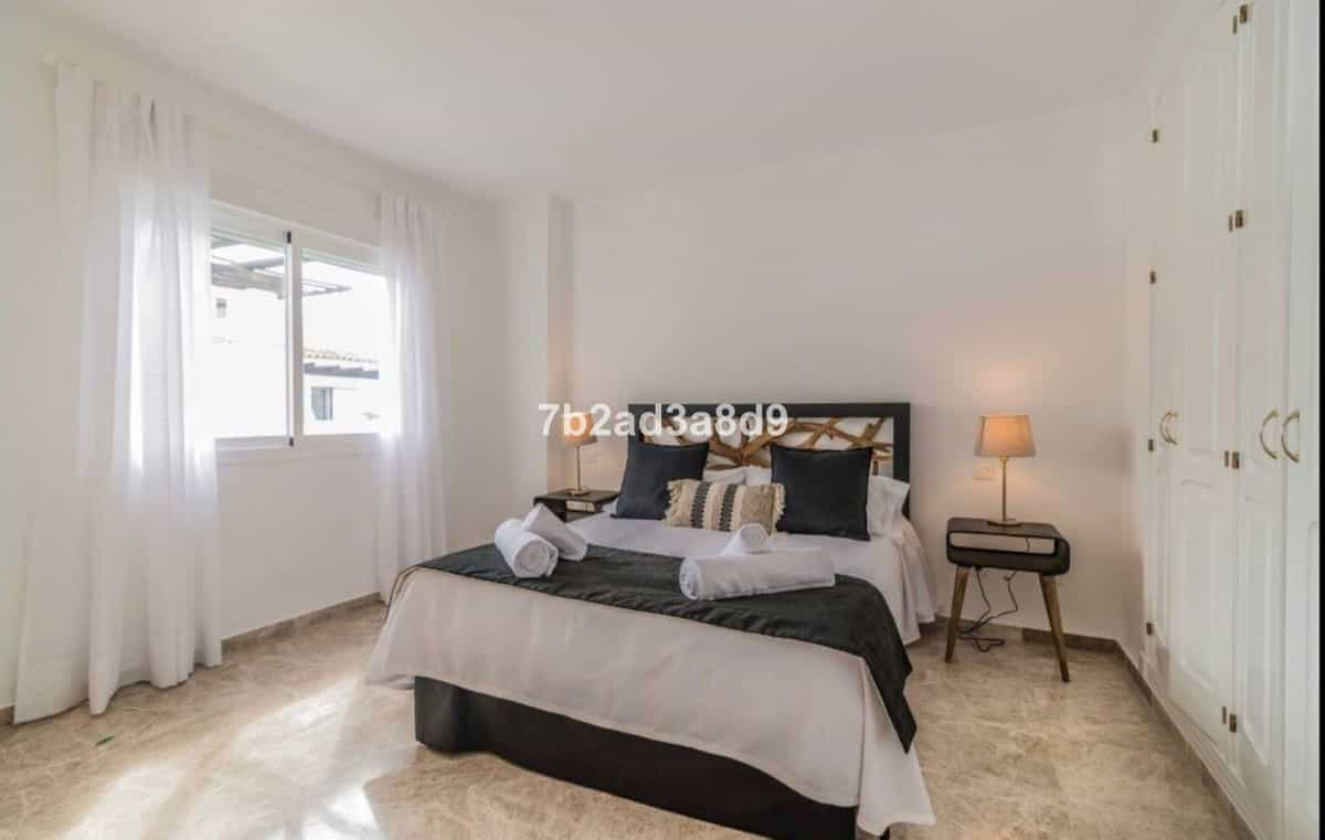 rumah dalam Marbella, Andalucía 12049854