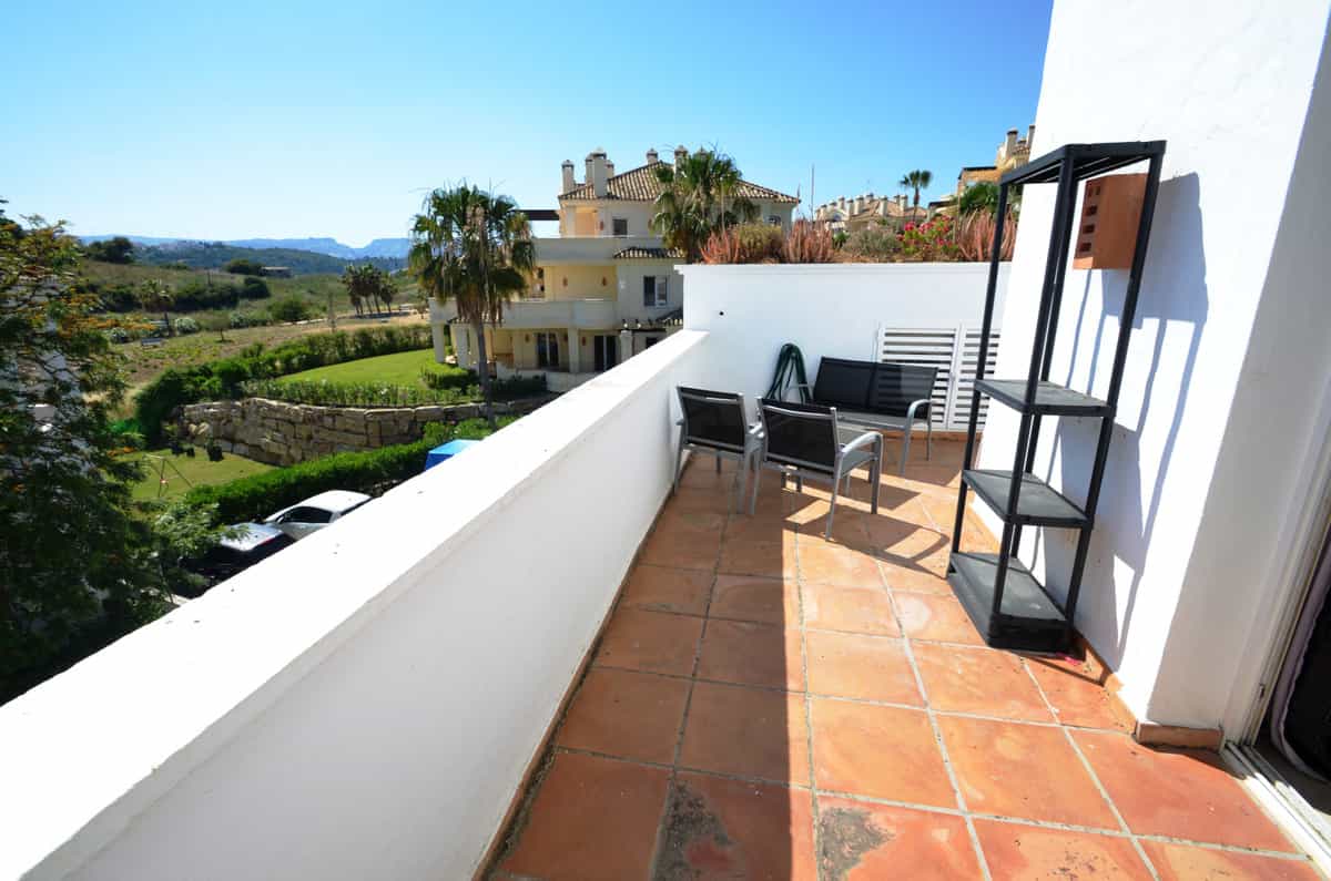 Condominium in Casares, Andalusia 12050285