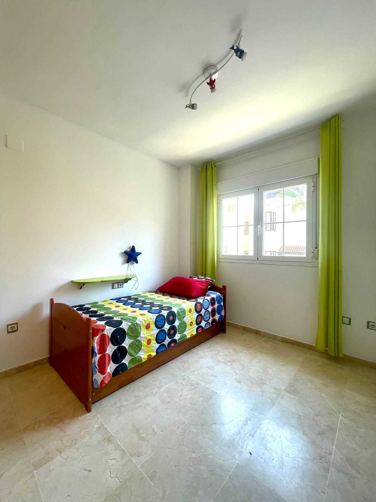 Condominium in San Luis de Sabinillas, Andalusia 12050317