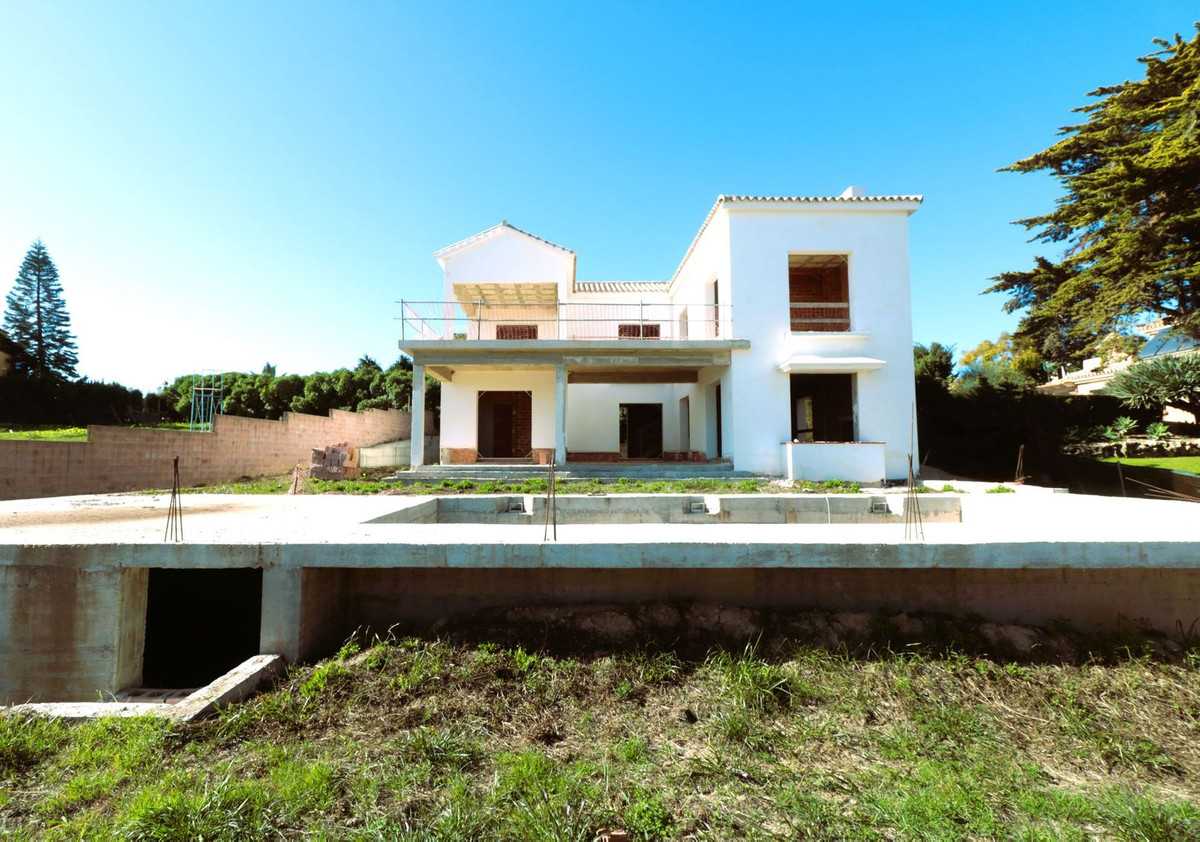 rumah dalam Estepona, Andalusia 12050559
