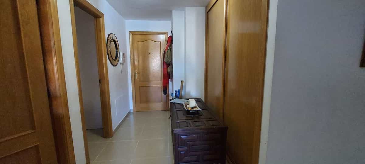 Квартира в San Luis de Sabinillas, Andalusia 12050757