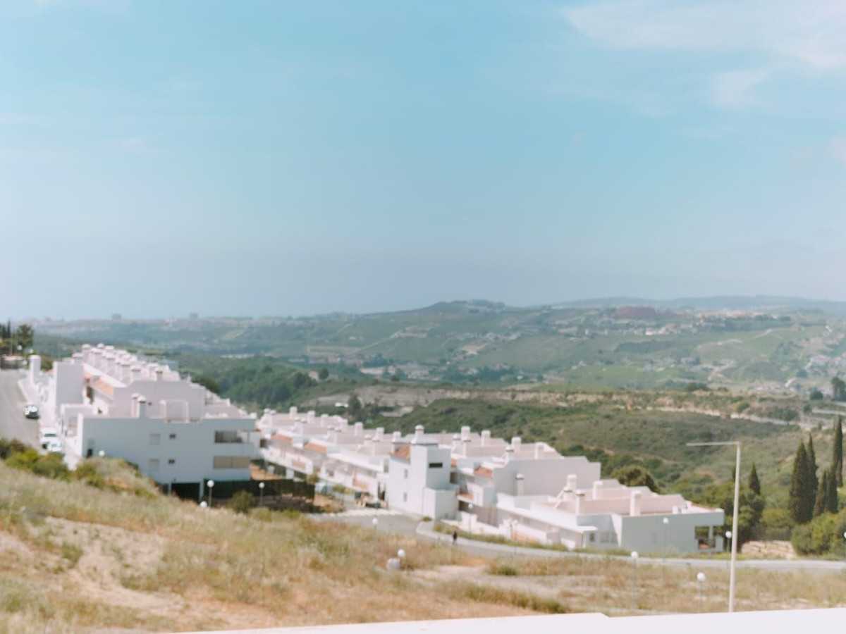 Condominium in Casares, Andalusia 12050795