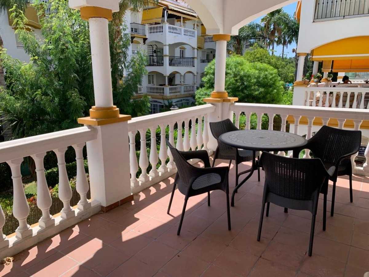 Condominium in Marbella, Andalusia 12050905