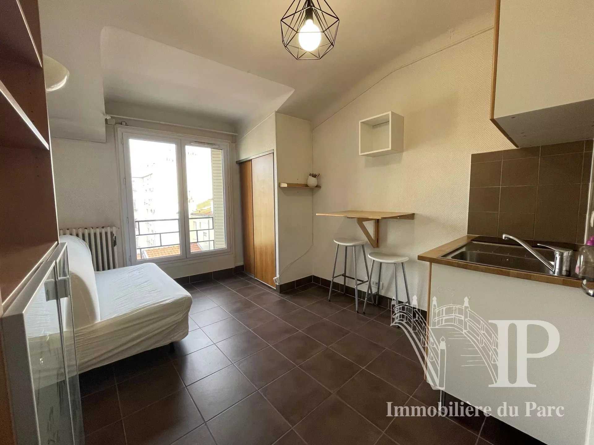 公寓 在 勒瓦盧瓦-佩雷, 法蘭西島 12051695