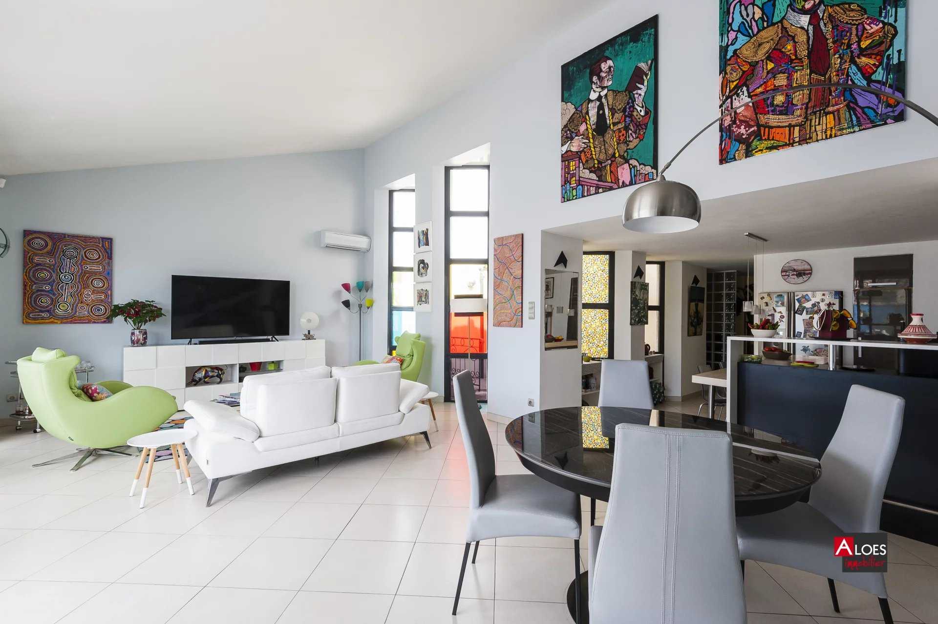 公寓 在 Aigues-Mortes, Occitanie 12051706