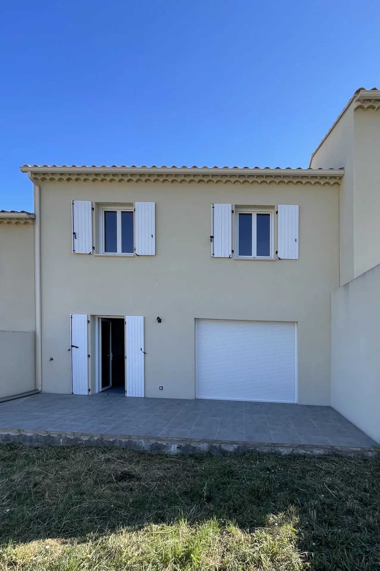 House in Malaucene, Provence-Alpes-Cote d'Azur 12051732
