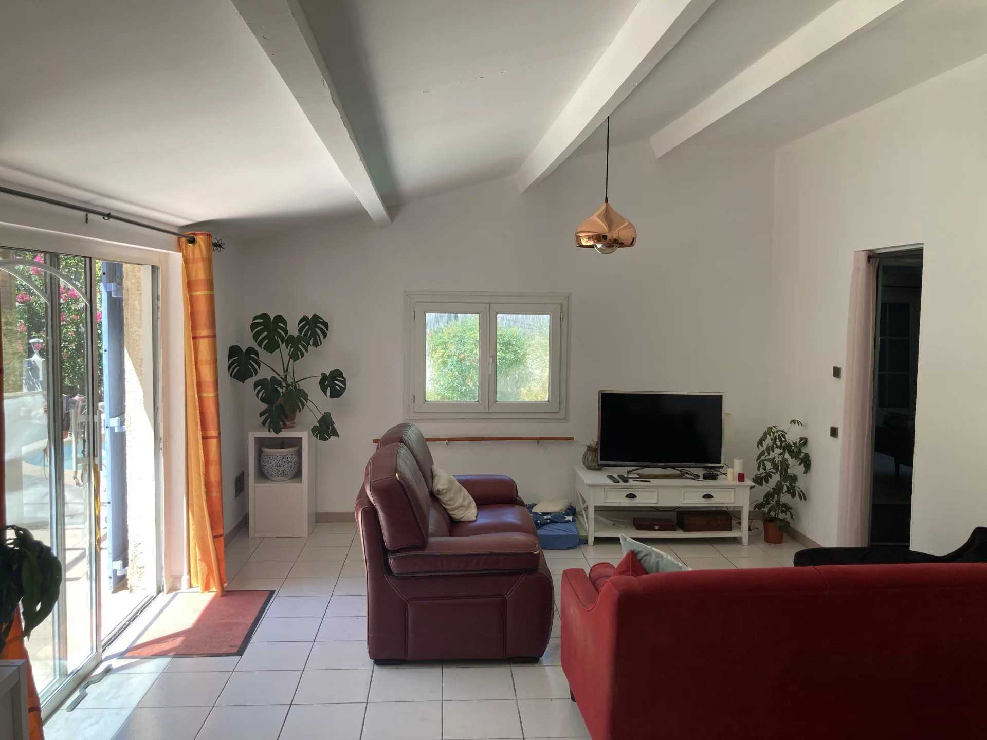 Rumah di Villelaure, Provence-Alpes-Cote d'Azur 12053661