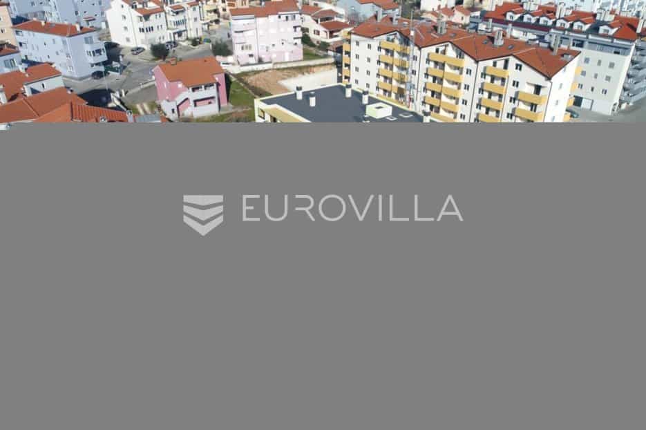 Condominium in Pula, Istarska Zupanija 12053756