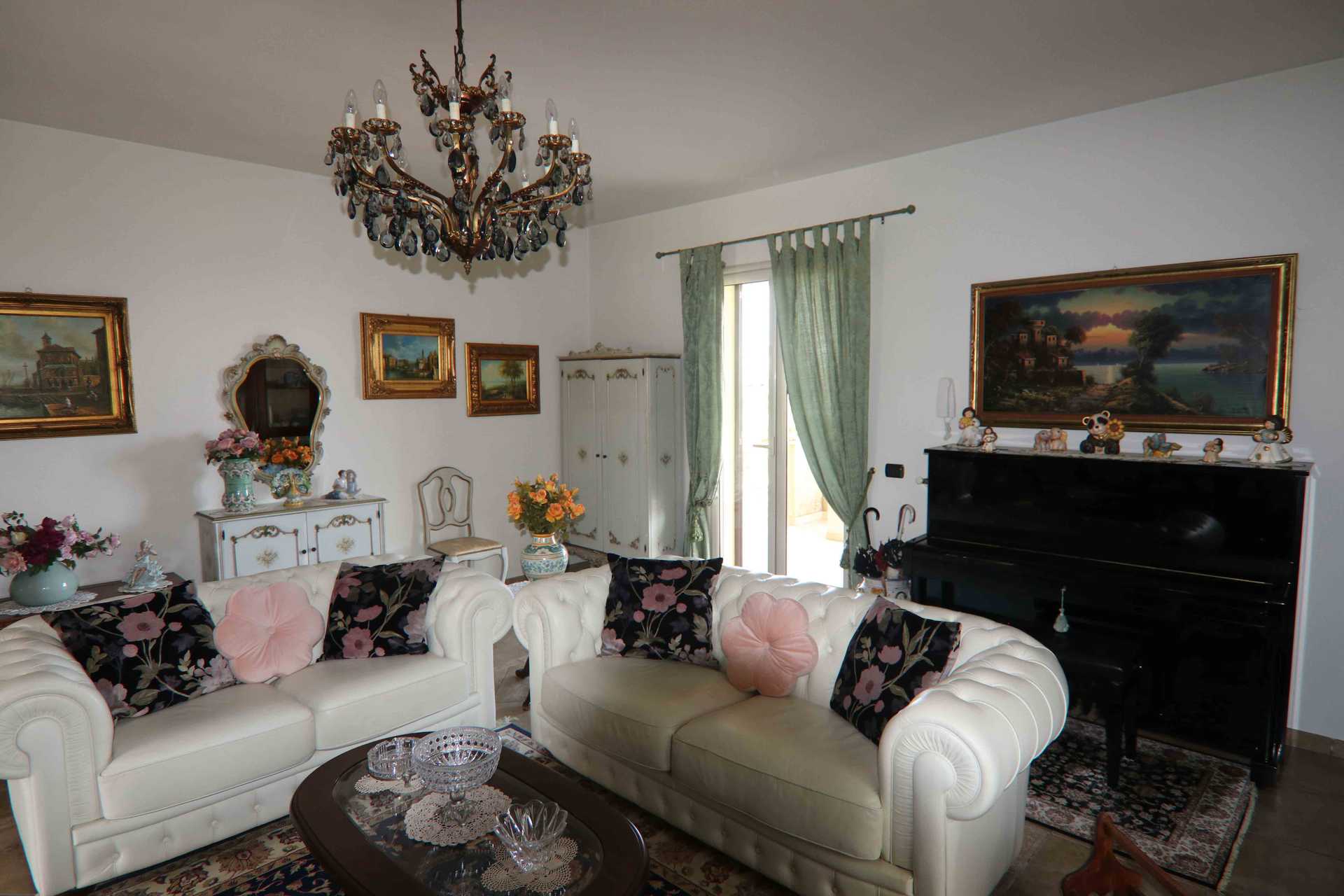 жилой дом в Gatto Corvino, Via dei Girasoli 12053790