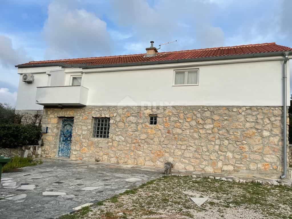 Hus i Nin, Zadarska Zupanija 12053818