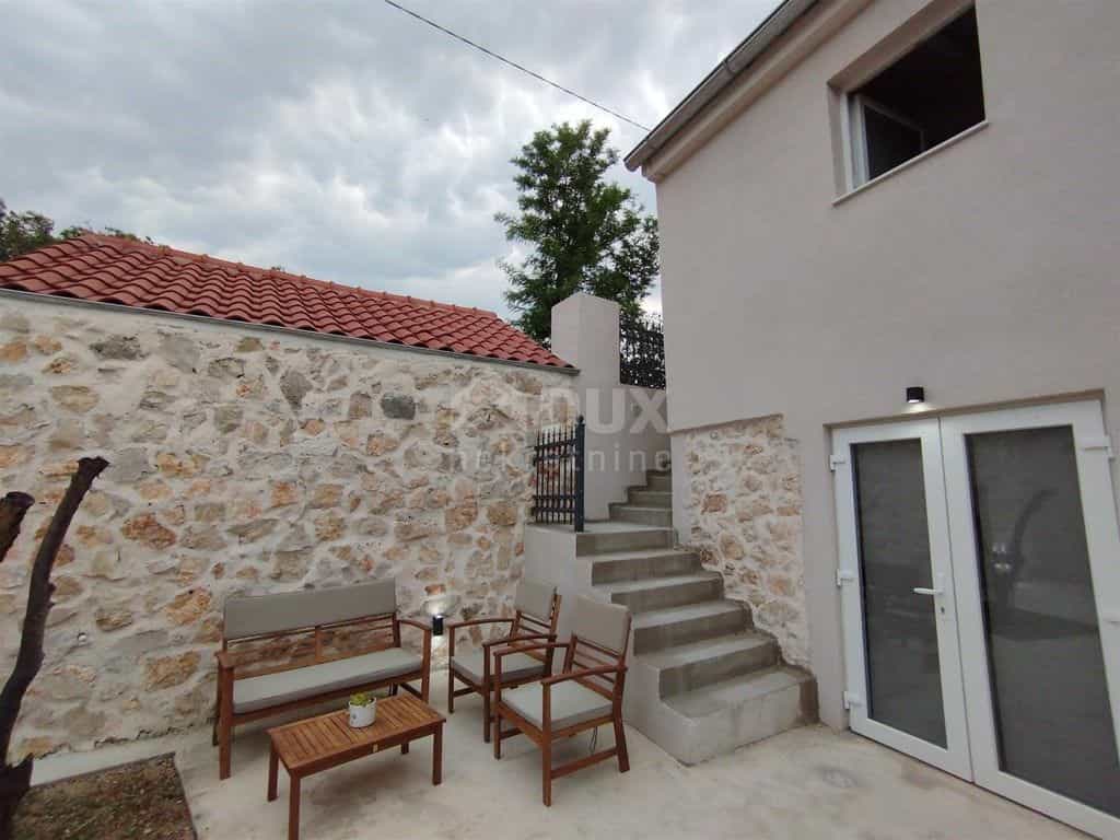 House in Privlaka, Vukovarsko-Srijemska Zupanija 12053829