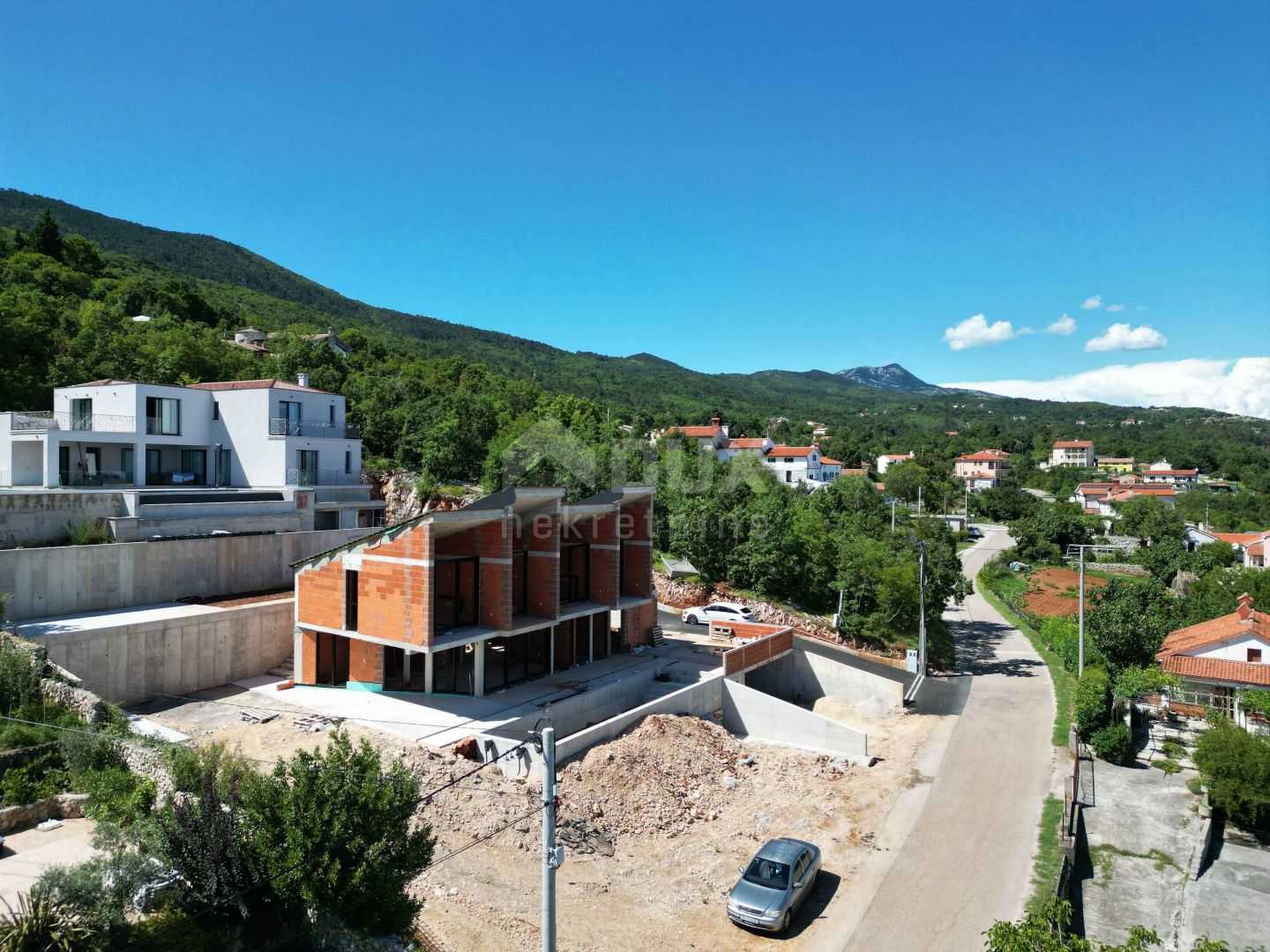 casa en Sveta Jelena, Primorsko-goranska županija 12053842