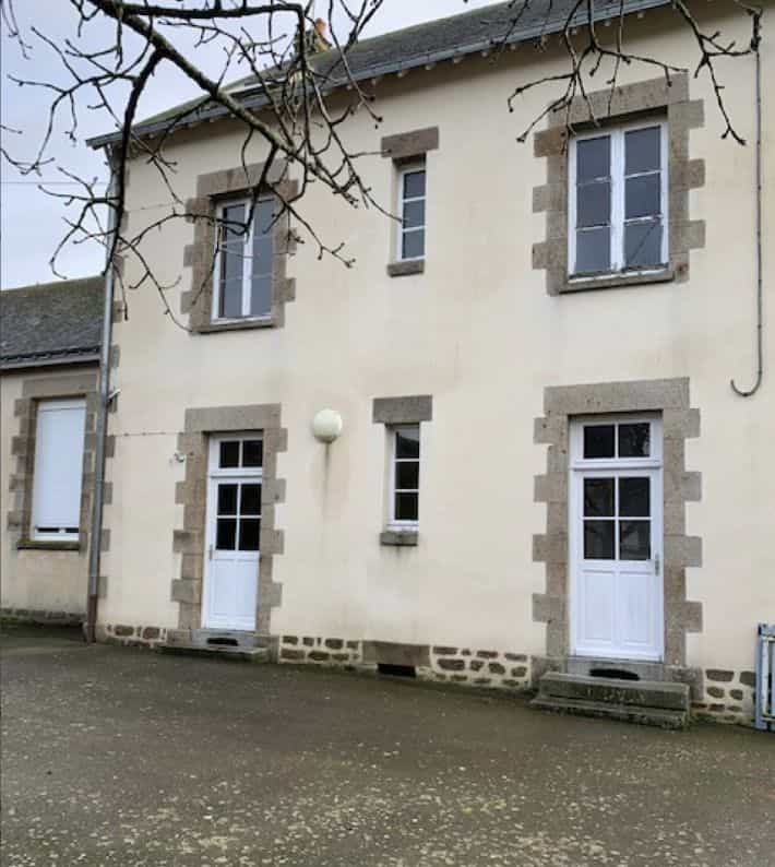 casa no Ambières-les-Vallées, País do Loire 12054992