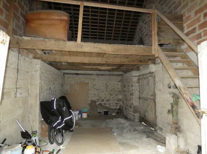Hus i Le Neufbourg, Normandie 12055039