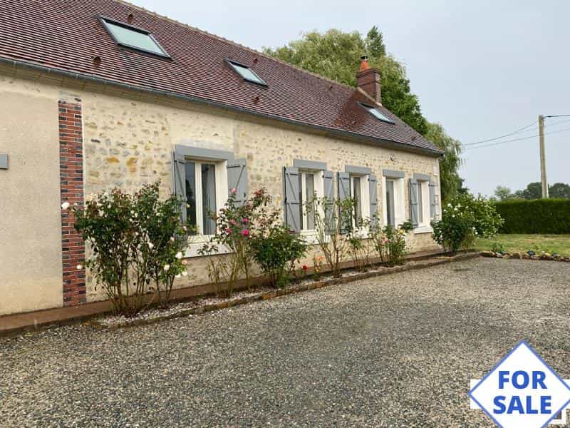 House in Villeneuve-en-Perseigne, Pays de la Loire 12055102