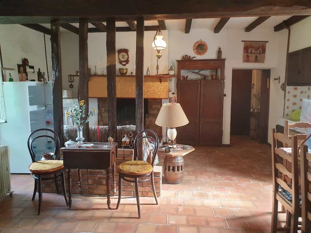 House in Lalandusse, Nouvelle-Aquitaine 12055219